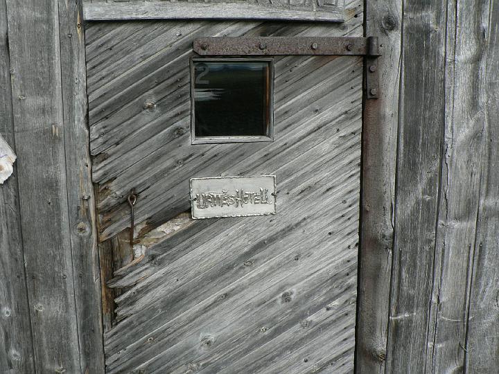 Provance 005.jpg - "Urtashotellin" ulko-ovi